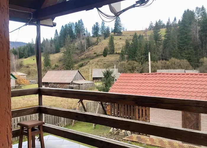 Cottage Verkhnyaya Rozhanka