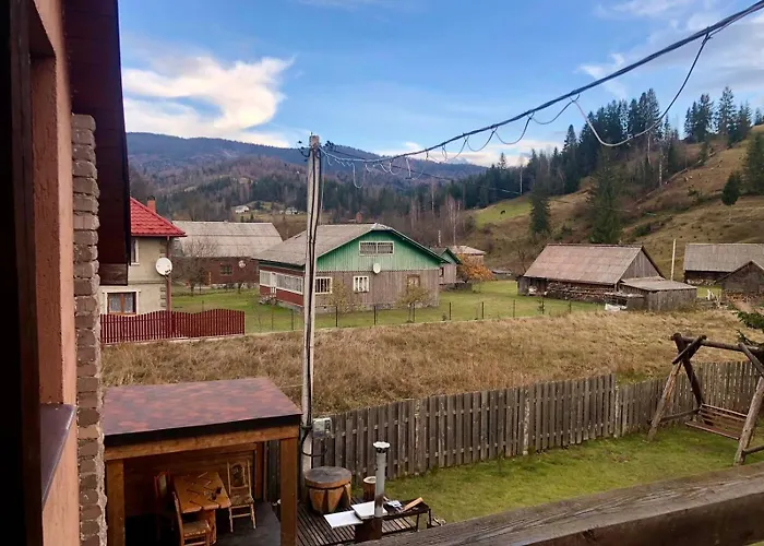 Cottage * Verkhnyaya Rozhanka