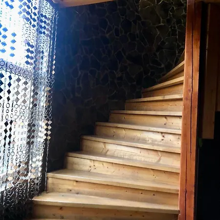 伊凡娜弗兰卡街度假屋 度假居 *